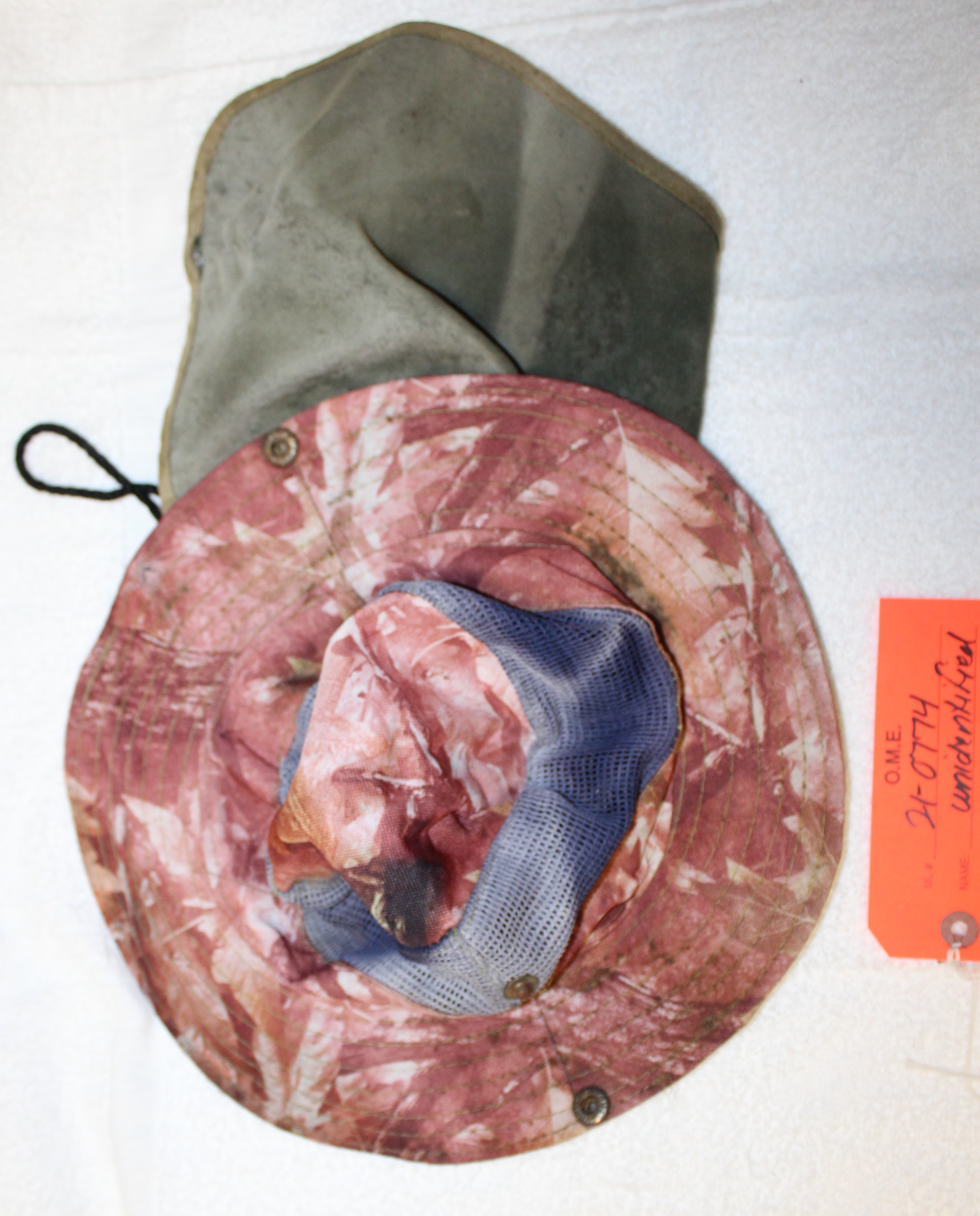 NamUs UP106624 — hat